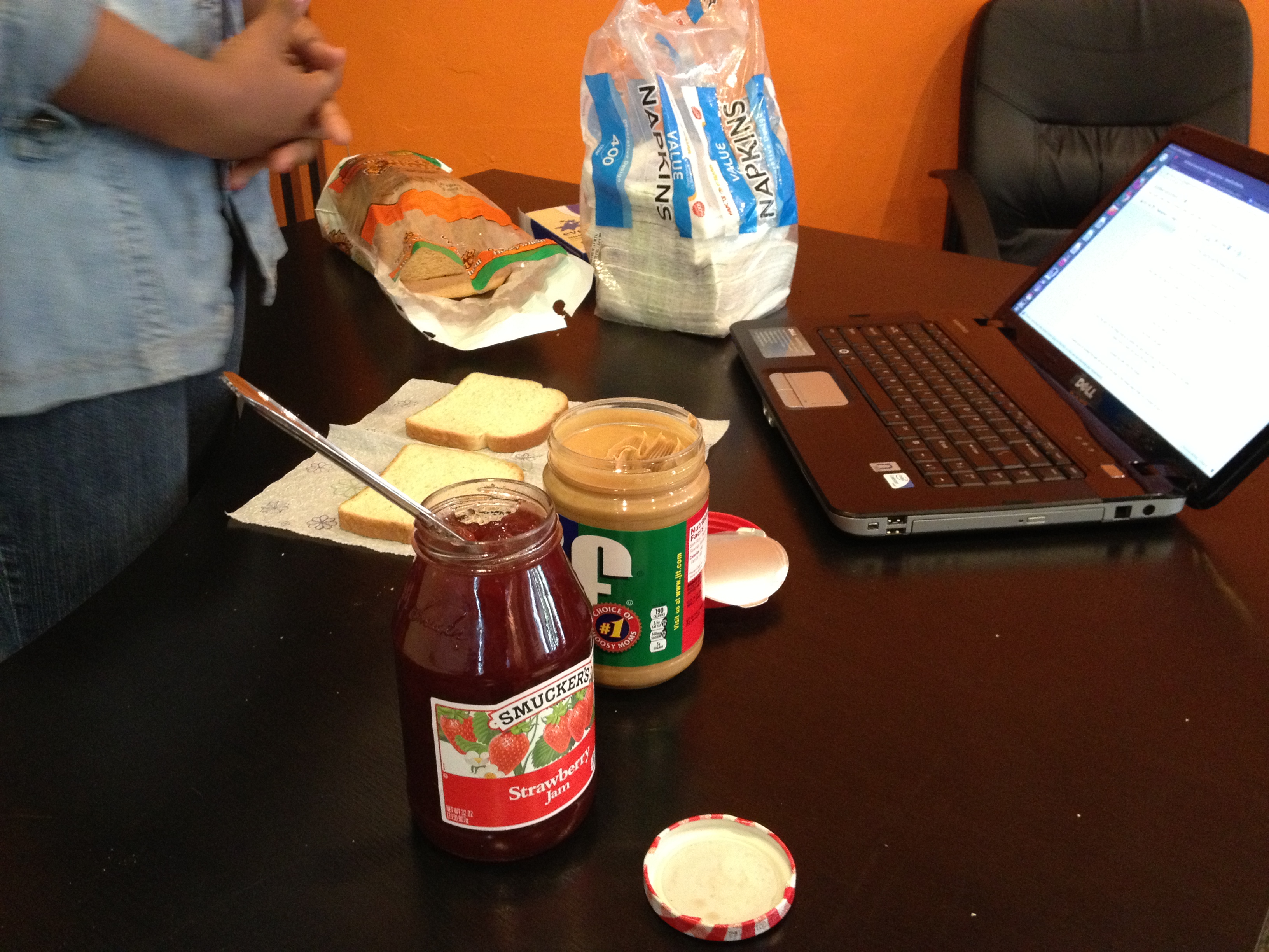 Chavez Fellows complete the peanut butter & jelly activity to learn concepts in computer programming